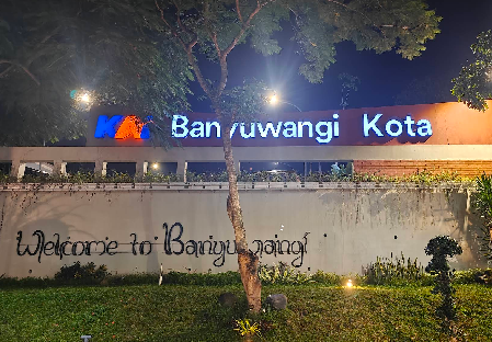 travel surabaya,,travel banyuwangi,travel stasiun kereta,wisata malang,wisata banyuwangi,kereta api banyuwangi